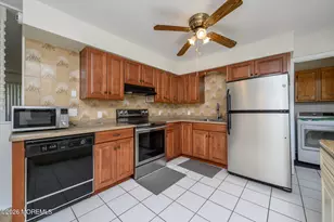 300 Beechmont St, Toms River Township, NJ 08757 - Photo 13