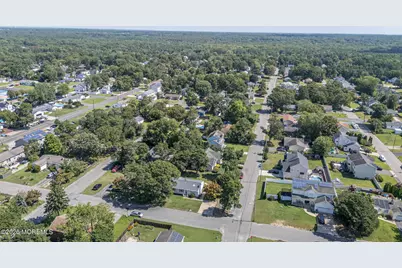300 Beechmont Street, Toms River Township, NJ 08757 - Photo 35