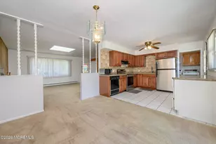 300 Beechmont St, Toms River Township, NJ 08757 - Photo 9