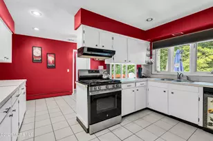 5 Princeton St, Red Bank, NJ 07701 - Photo 11