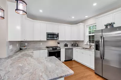 712 Mill Pond Way #112, Eatontown, NJ 07724 - Photo 13