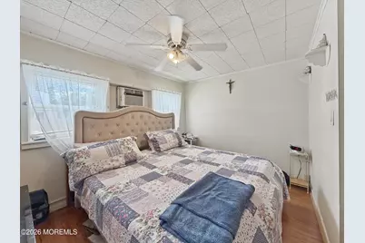 733 Schuyler Avenue, Lyndhurst Township, NJ 07071 - Photo 15
