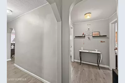 733 Schuyler Avenue, Lyndhurst Township, NJ 07071 - Photo 17