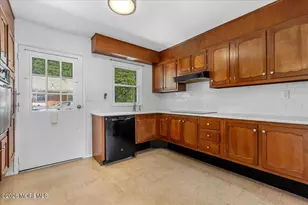 660D Plymouth Dr, Lakewood, NJ 08701 - Photo 5