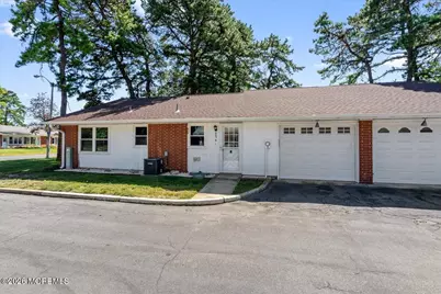 660D Plymouth Drive, Lakewood, NJ 08701 - Photo 25
