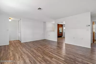 660D Plymouth Drive, Lakewood, NJ 08701 - Photo 7