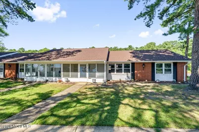 660D Plymouth Drive, Lakewood, NJ 08701 - Photo 23