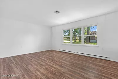 660D Plymouth Drive, Lakewood, NJ 08701 - Photo 9