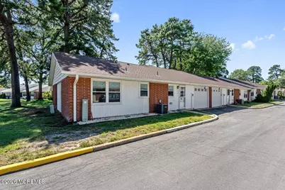 660D Plymouth Drive, Lakewood, NJ 08701 - Photo 29