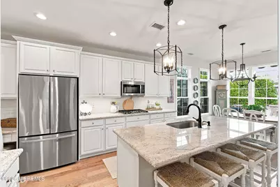 89 E Milan Boulevard, Farmingdale, NJ 07727 - Photo 25