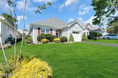 46 Goldensprings Drive, Lakewood, NJ 08701 - Photo 5