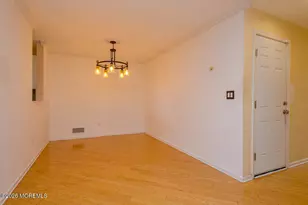 128 Heron Ct, Manalapan Township, NJ 07726 - Photo 7