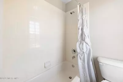 87 E Parsonage Way, Manalapan Township, NJ 07726 - Photo 15