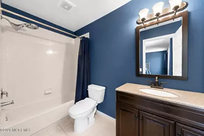 87 E Parsonage Way, Manalapan Township, NJ 07726 - Photo 11