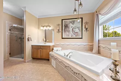 87 E Parsonage Way, Manalapan Township, NJ 07726 - Photo 9