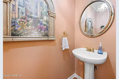 87 E Parsonage Way, Manalapan Township, NJ 07726 - Photo 17