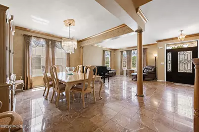 87 E Parsonage Way, Manalapan Township, NJ 07726 - Photo 5