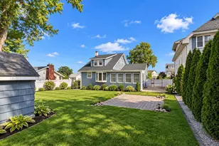 969 Woodcrest Dr, Keyport, NJ 07735 - Photo 3