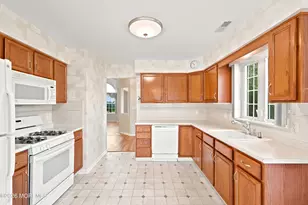 29 N Baker Dr, Jackson, NJ 08527 - Photo 9