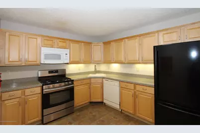 102 Secretariat Court, Tinton Falls, NJ 07724 - Photo 11