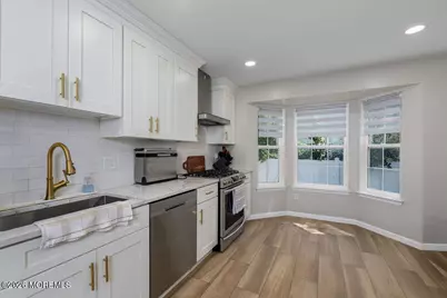 1010 Mariner Avenue, Manahawkin, NJ 08050 - Photo 15