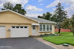 11 B Lenape Dr, Whiting, NJ 08759 - Photo 5
