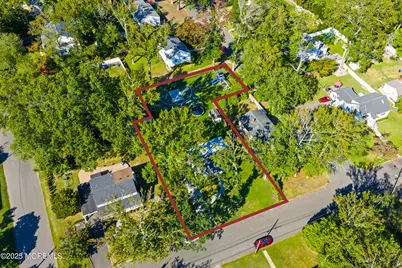 437 Redmond Avenue, Oakhurst, NJ 07755 - Photo 21