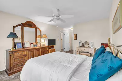 27 Racquet Road, Wall Township, NJ 07719 - Photo 15