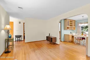 8 Riccis Dr, Jackson, NJ 08527 - Photo 5