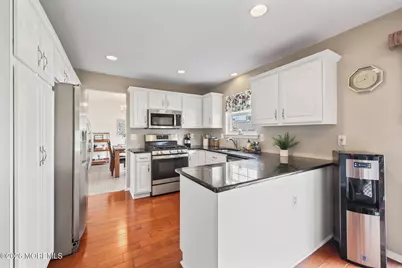 31 Kentucky Drive, Hazlet Township, NJ 07730 - Photo 15