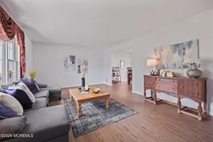 31 Kentucky Dr, Hazlet Township, NJ 07730 - Photo 7