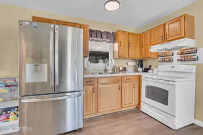 21 Jahn Street, Keansburg, NJ 07734 - Photo 7