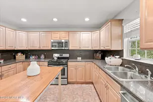 1925 Commonwealth Blvd, Toms River Township, NJ 08757 - Photo 17
