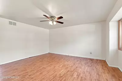 816 Union Avenue, Lakehurst, NJ 08733 - Photo 5
