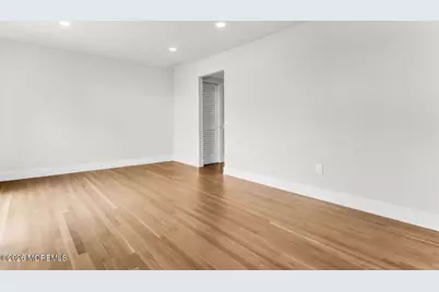 61 Kingsley Way, Freehold, NJ 07728 - Photo 15