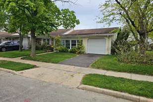 61A Hedge Dr, Lakewood, NJ 08701 - Photo 1