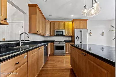 21 W Aspen Way, Matawan, NJ 07747 - Photo 5