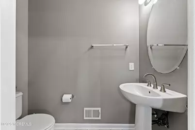 21 W Aspen Way, Matawan, NJ 07747 - Photo 15