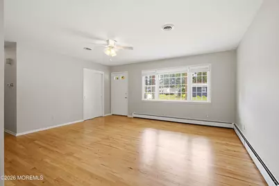 943 N Edgebrook Drive N, Toms River Township, NJ 08757 - Photo 5
