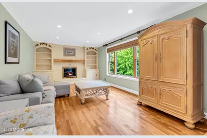 30 Amagansett Drive, Morganville, NJ 07751 - Photo 31
