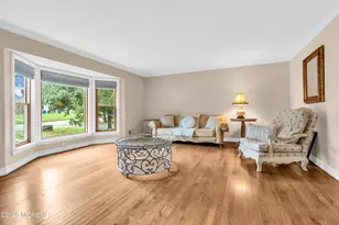 30 Amagansett Dr, Morganville, NJ 07751 - Photo 9