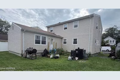78 Oakwood Place, Keansburg, NJ 07734 - Photo 3