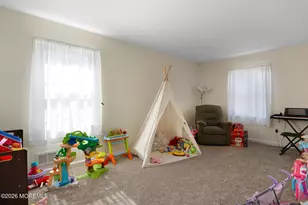 87 Concord Cir, Howell Township, NJ 07731 - Photo 19