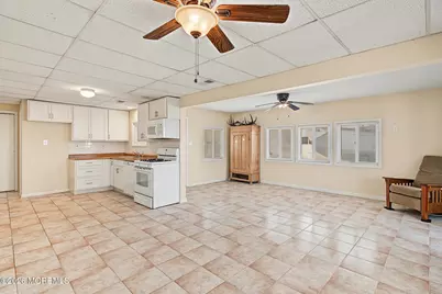 10 W Sail Drive, Little Egg Harbor, NJ 08087 - Photo 11