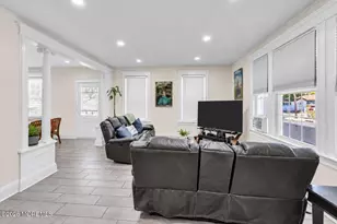 27 Oakwood Pl, Keansburg, NJ 07734 - Photo 7