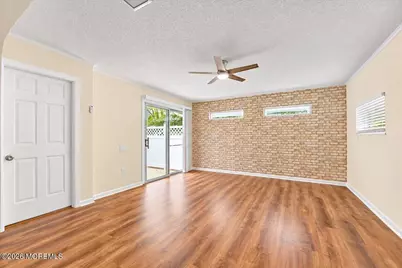 375C Duranta Plaza, Monroe Township, NJ 08831 - Photo 9