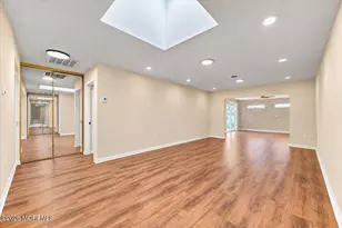375C Duranta Plaza, Monroe Township, NJ 08831 - Photo 9