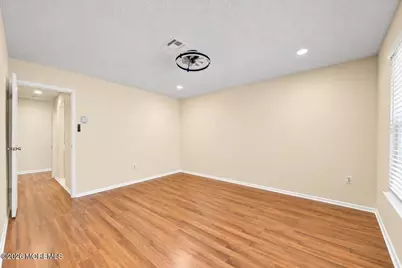 375C Duranta Plaza, Monroe Township, NJ 08831 - Photo 19