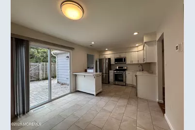 46 Kingsley Way, Freehold, NJ 07728 - Photo 11