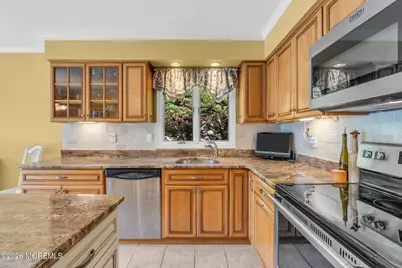 415 Newark Avenue, Point Pleasant Beach, NJ 08742 - Photo 17